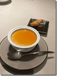 LINE_ALBUM_2022年5月18日富麗華　麻布・番店_220518_ 01